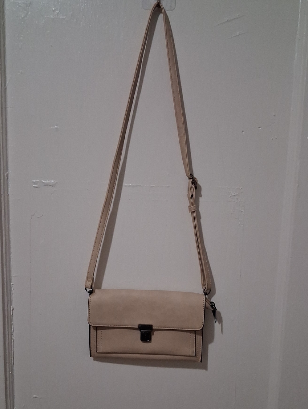 Source Unknown Beige Crossbody Bag with Adjustable Strap